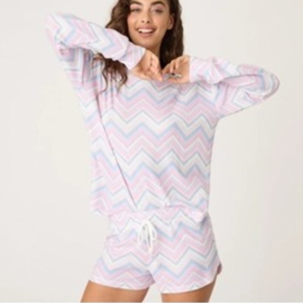 PJ Salvage Mountain Bound Zigzag Pajamas 2 PC Set Peachy Top & Shorts Size XL